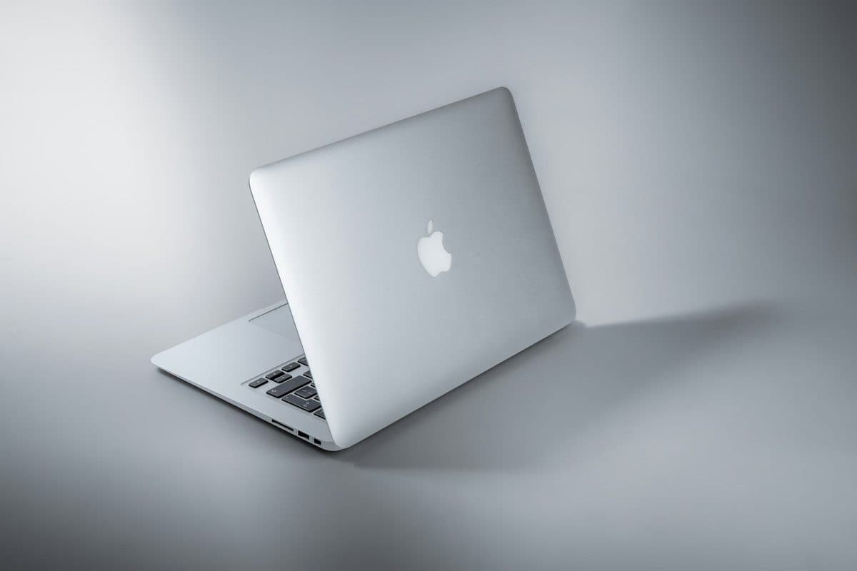 MacBook Won’t Turn On? What To Check Before You Panic